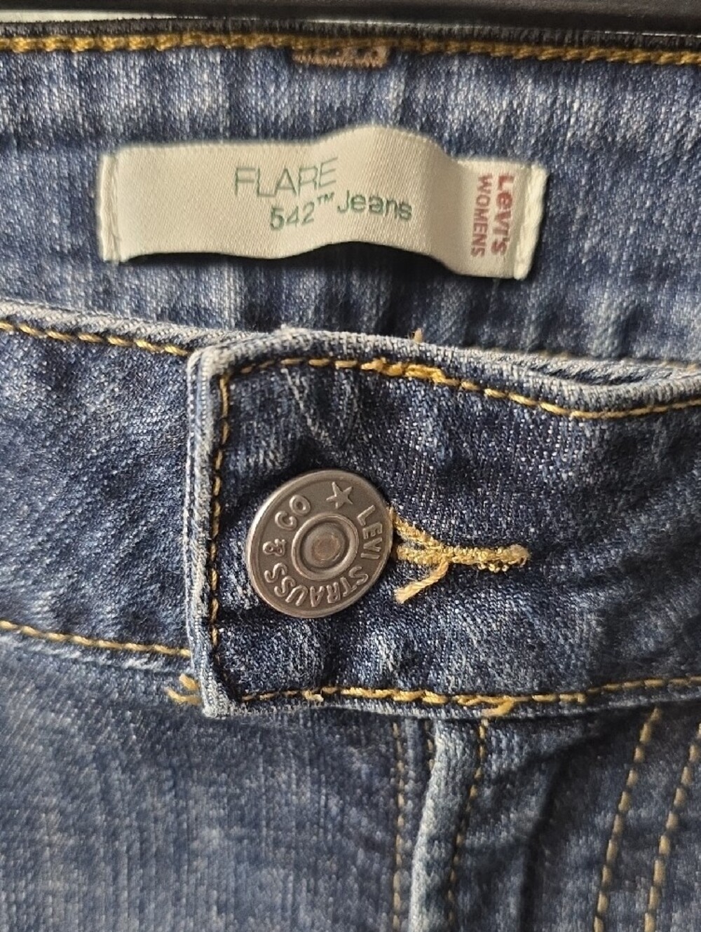 Vintage Y2K Levi’s 542 Lowrise Flare Jeans 💙 in Dark Wash       SZ 18M - Picture 2 of 7